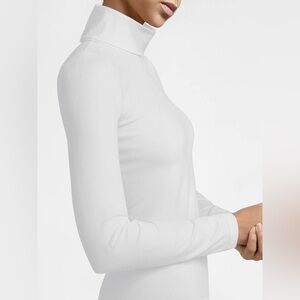 Wolford Aurora White Long Sleeve Turtleneck Sweater M